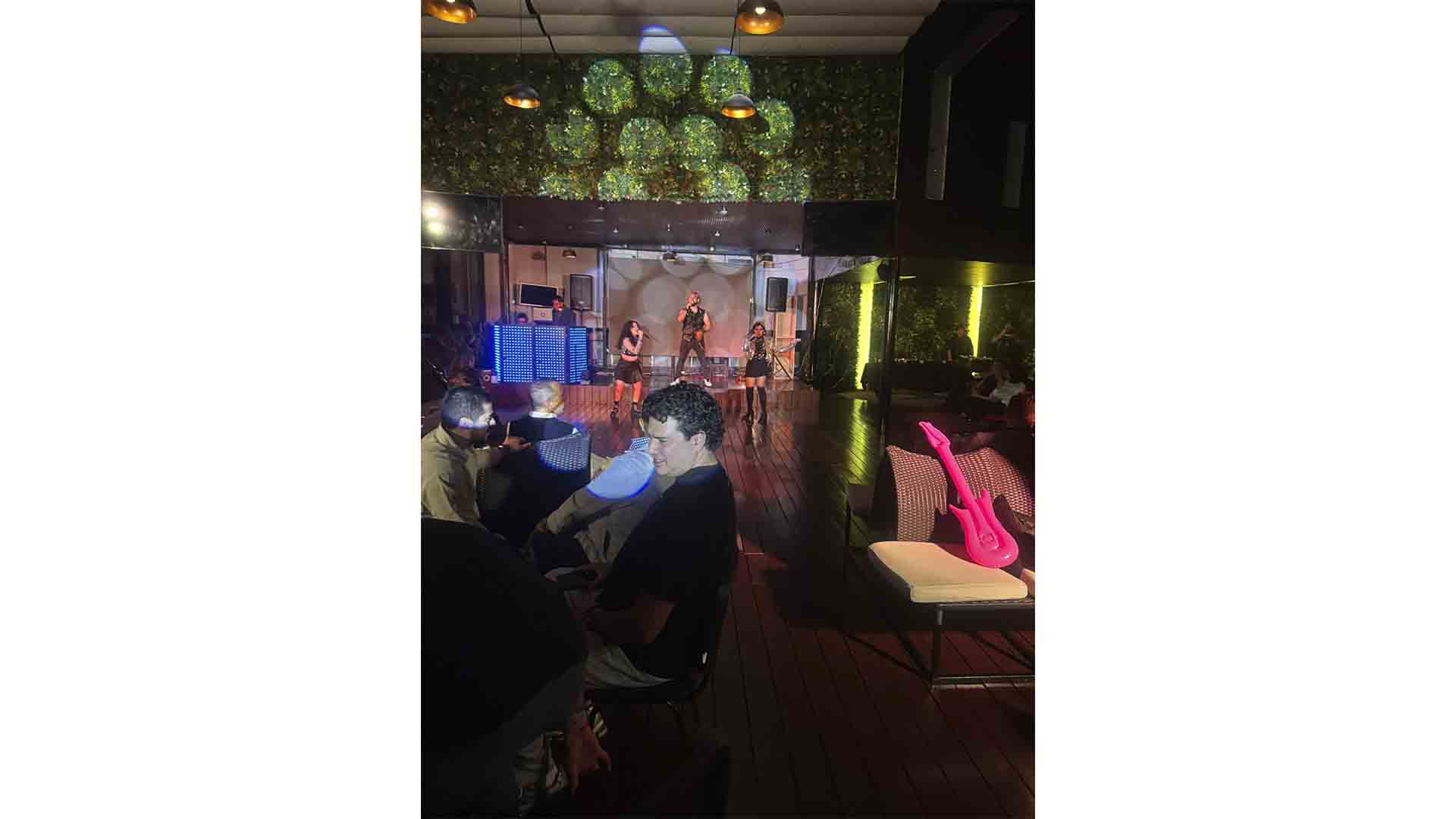 performance galeria home_0011_IMG_3420